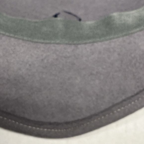 Kimchi Blue Gray Wool Felt Cloche Hat With Flower Accent Grosgrain Trim o/s - Picture 5 of 5